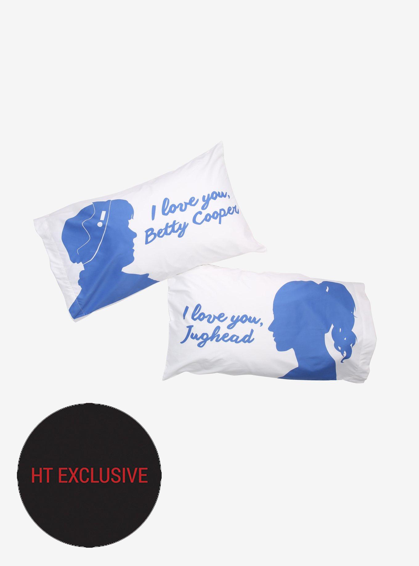 Riverdale Betty & Jughead I Love You Pillowcase Set Hot Topic Exclusive, , hi-res