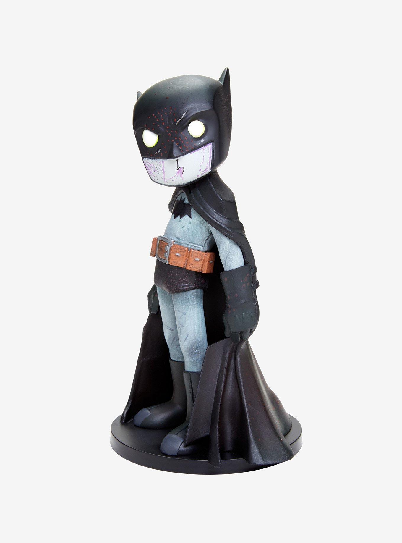 DC Comics DC Artists Alley Chris Uminga Batman Zombie Variant Statue Hot  Topic Exclusive | Hot Topic