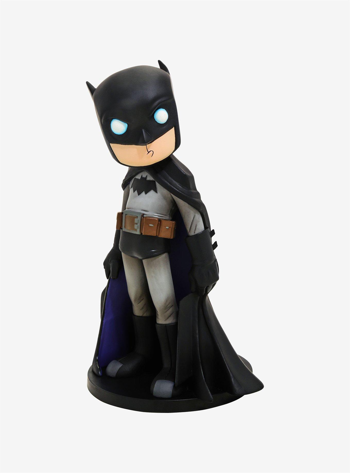 DC Comics Artists Alley Batman Vinyl Figure By Chris Uminga | BoxLunch