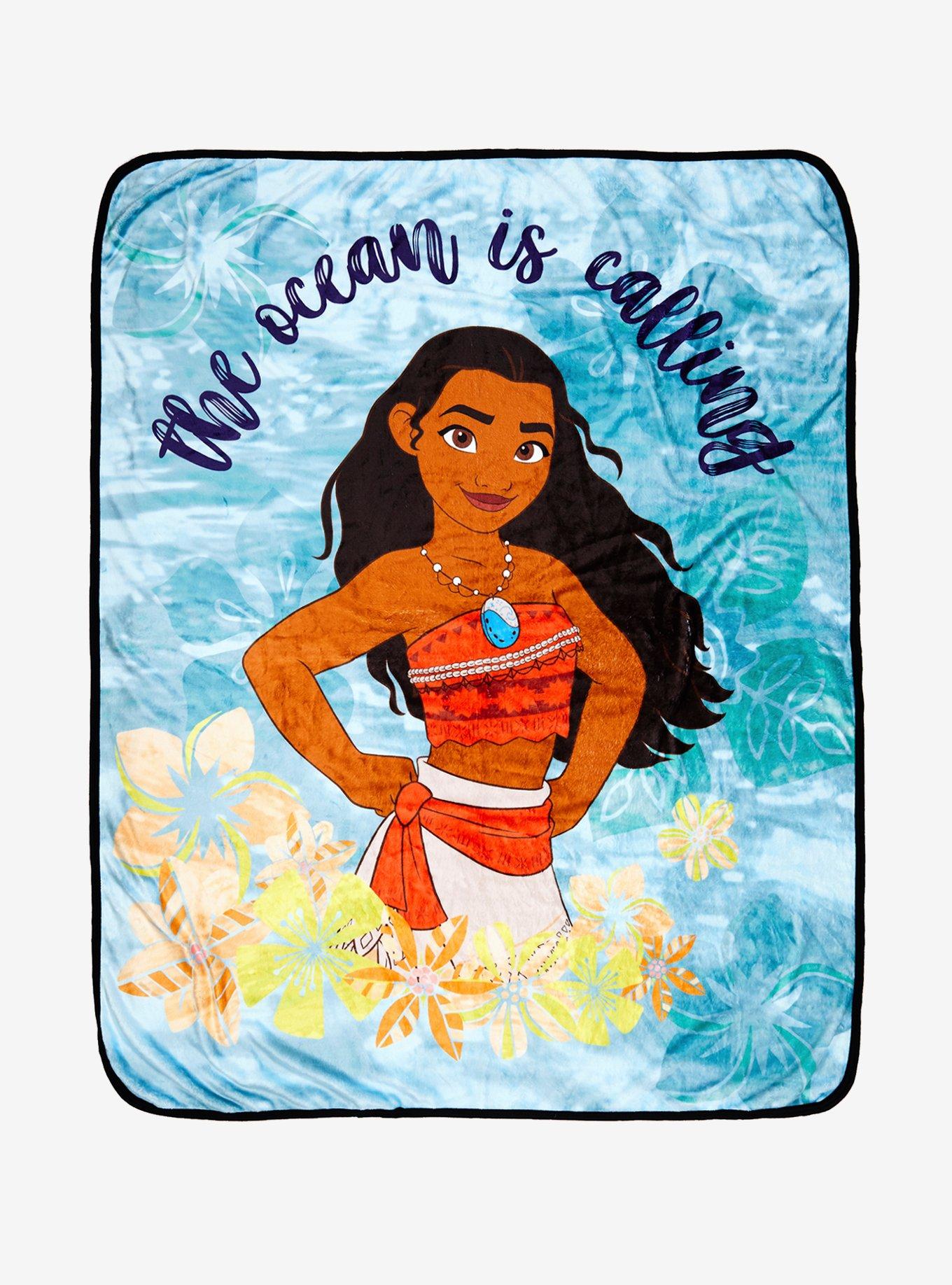 Disney Moana The Ocean Is Calling Throw Blanket Hot Topic