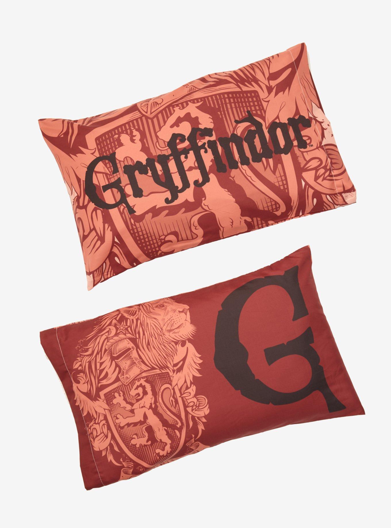 Harry Potter Gryffindor Pillowcase Set Hot Topic