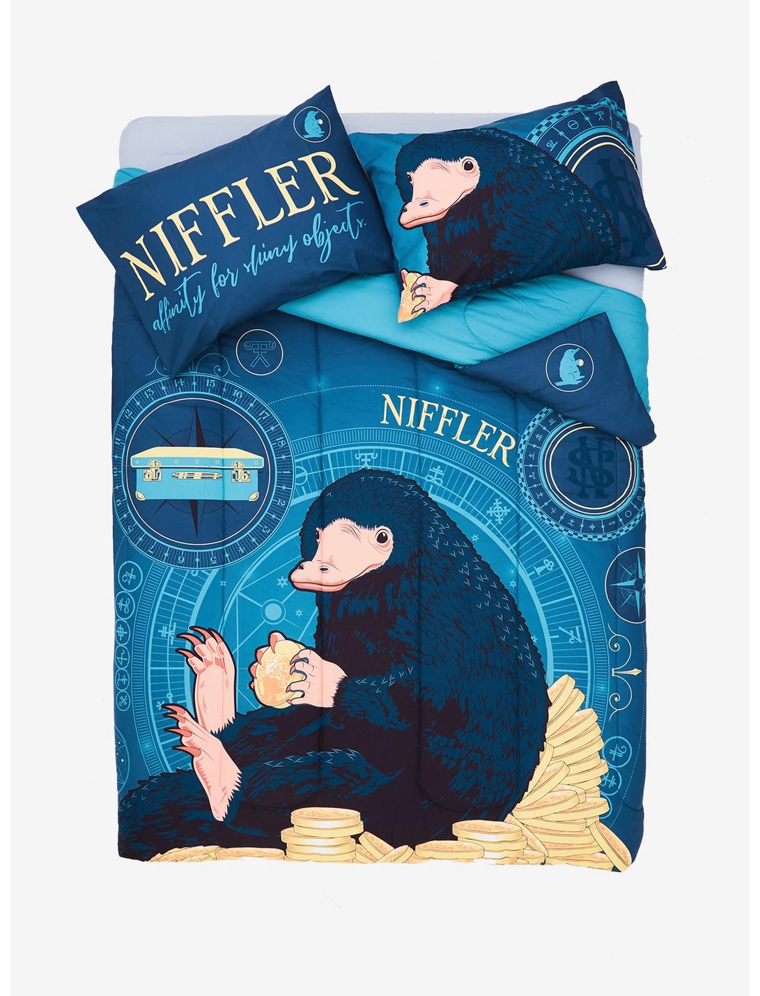 Fantastic Beasts And Where To Find Them Niffler Full/Queen Comforter, , hi-res