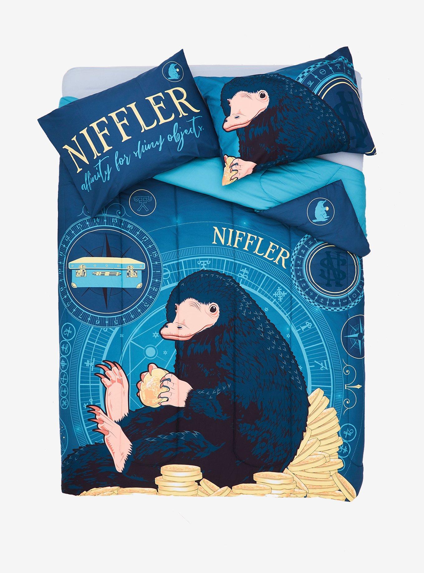 Fantastic Beasts And Where To Find Them Niffler Full/Queen Comforter, , hi-res