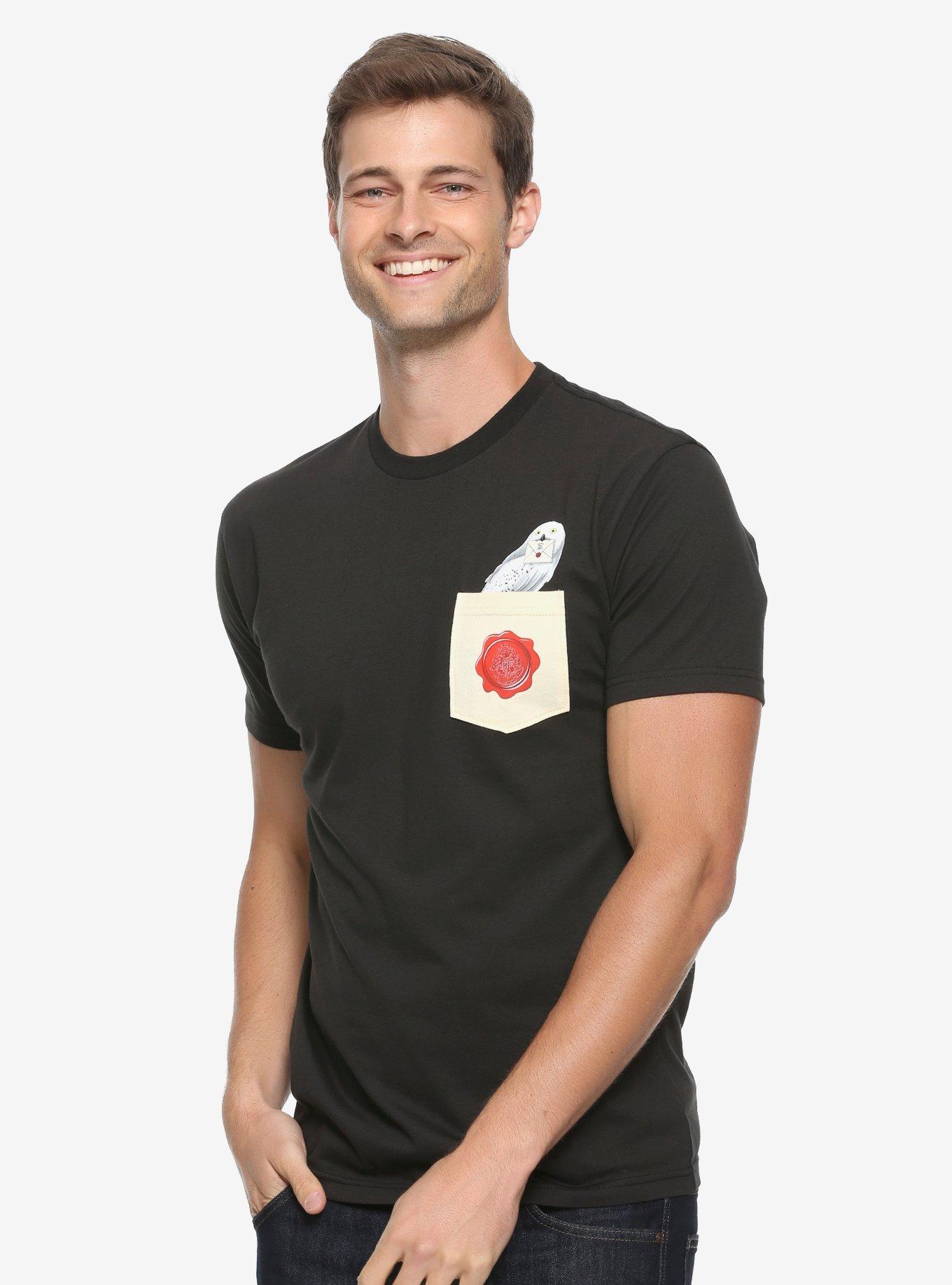 Harry Potter Hedwig Pocket T-Shirt - BoxLunch Exclusive, BLACK, hi-res