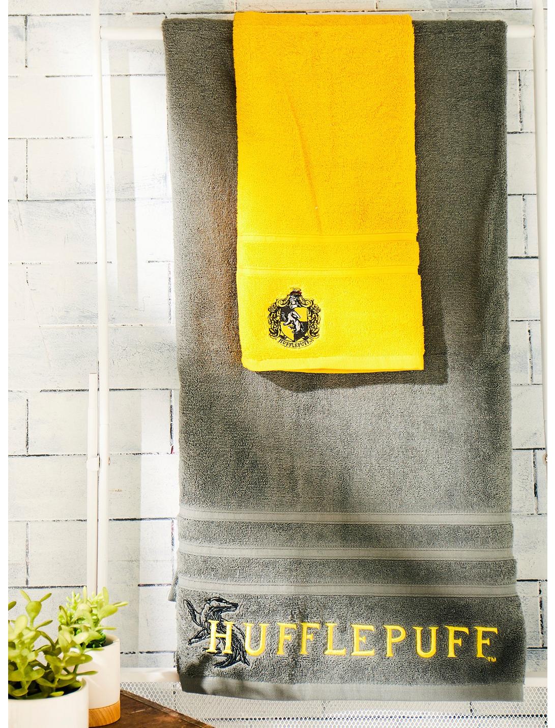Harry Potter Hufflepuff Towel Set - BoxLunch Exclusive, , hi-res