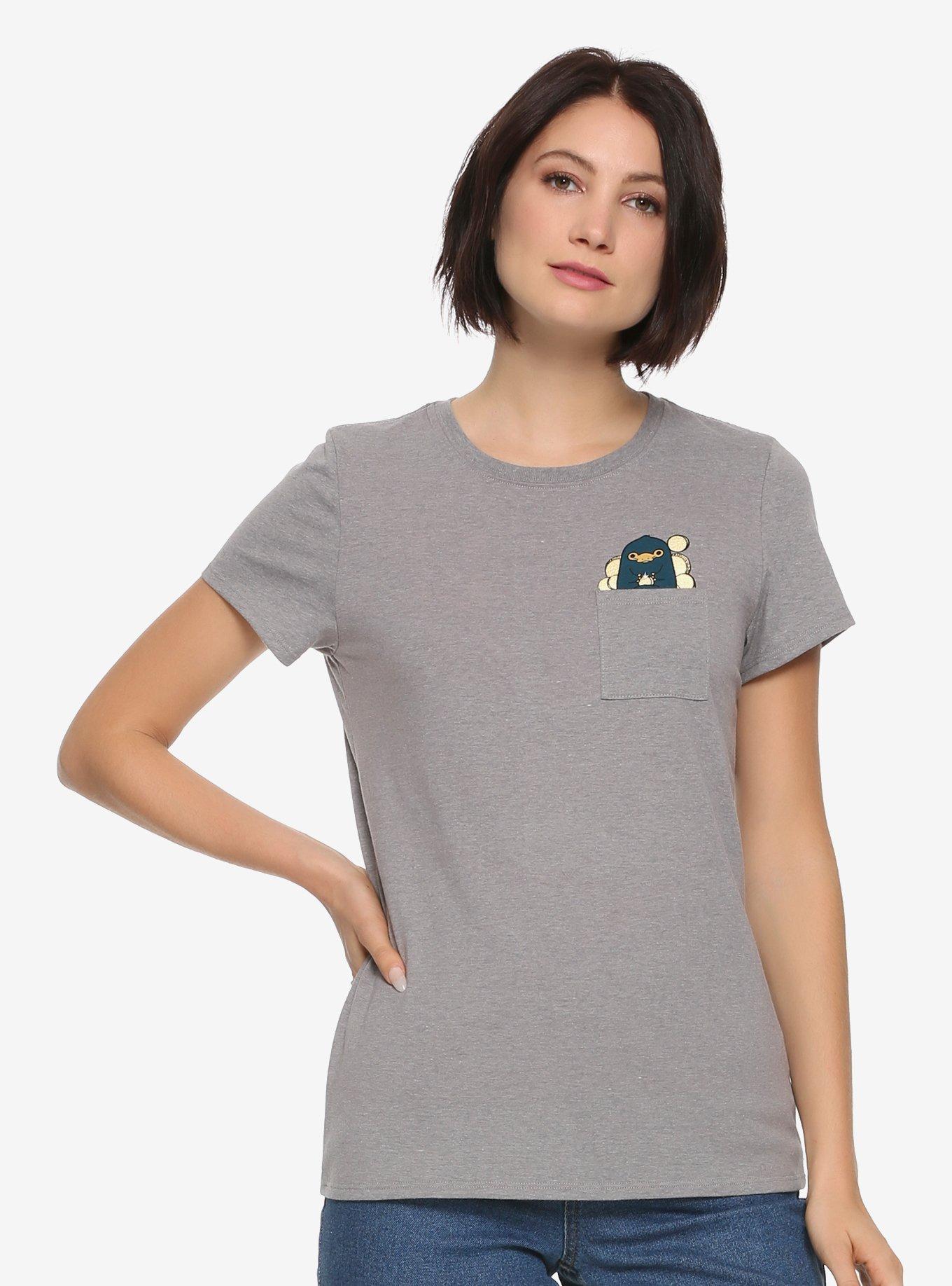 Fantastic Beasts: The Crimes Of Grindelwald Niffler Pocket Womens T-Shirt - BoxLunch Exclusive, GREY, hi-res