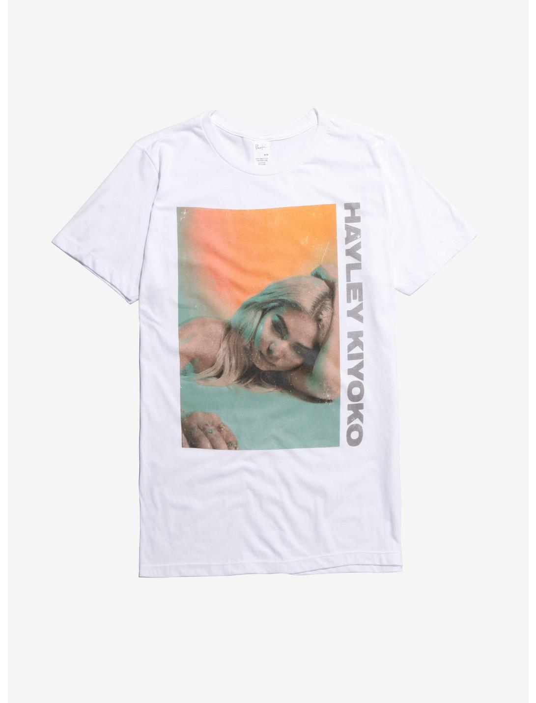 Galaxy Claire papir Hayley Kiyoko Photo Graphic Girls T-Shirt | Hot Topic