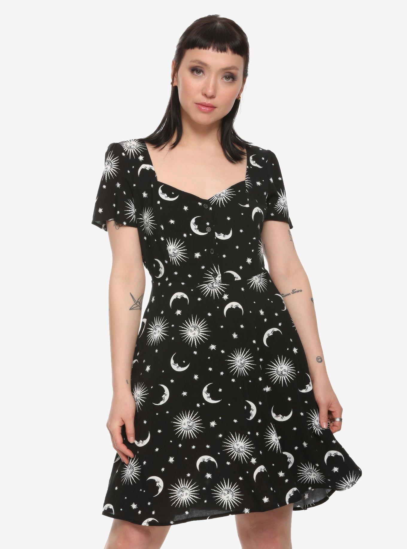 Hot topic space outlet dress