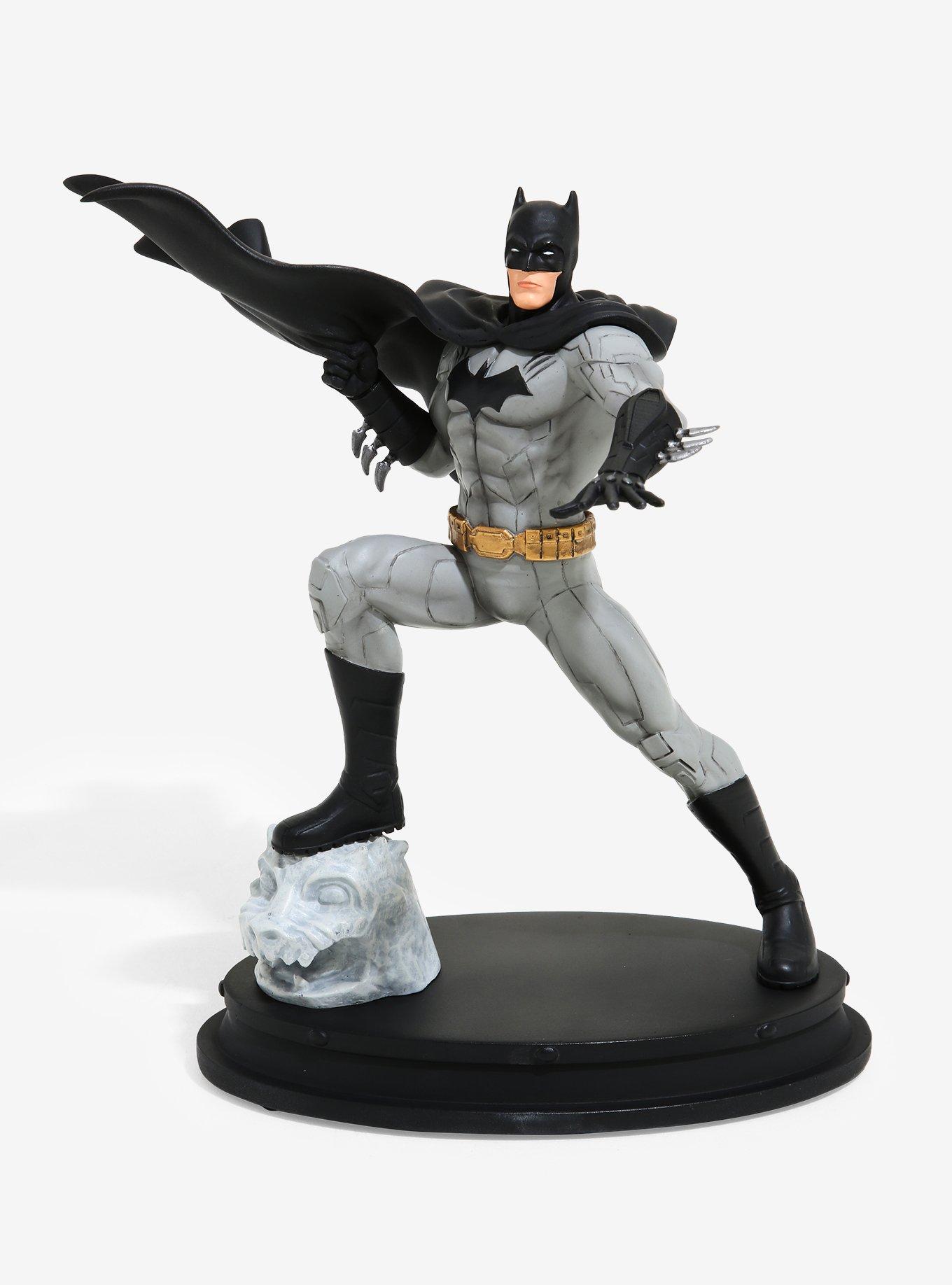 DC Comics Batman 80th Anniversary New 52 Statue - BoxLunch Exclusive |  BoxLunch