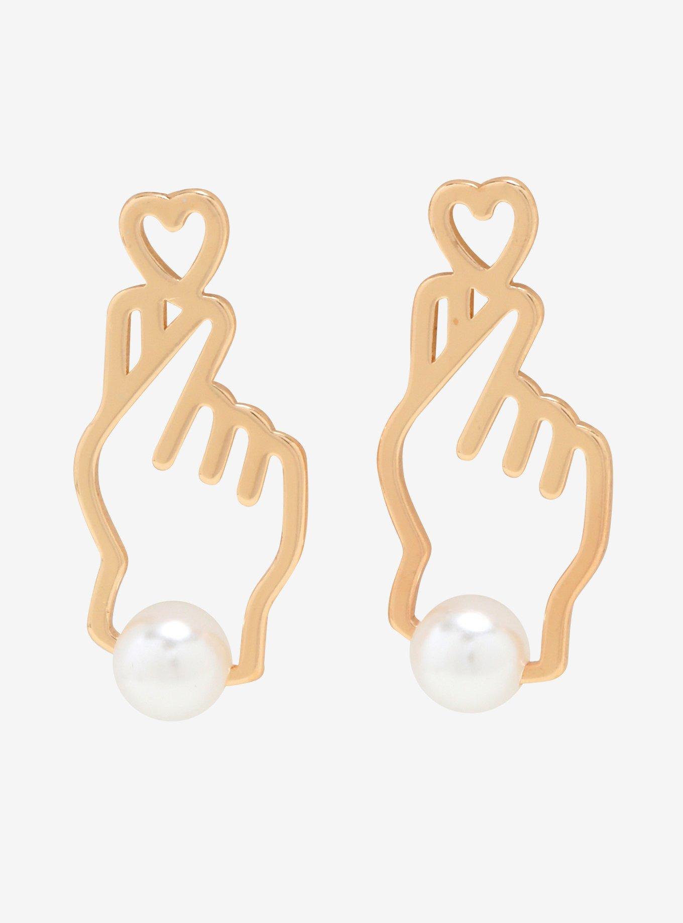 K-Pop Hand Heart Stud Earrings, , hi-res
