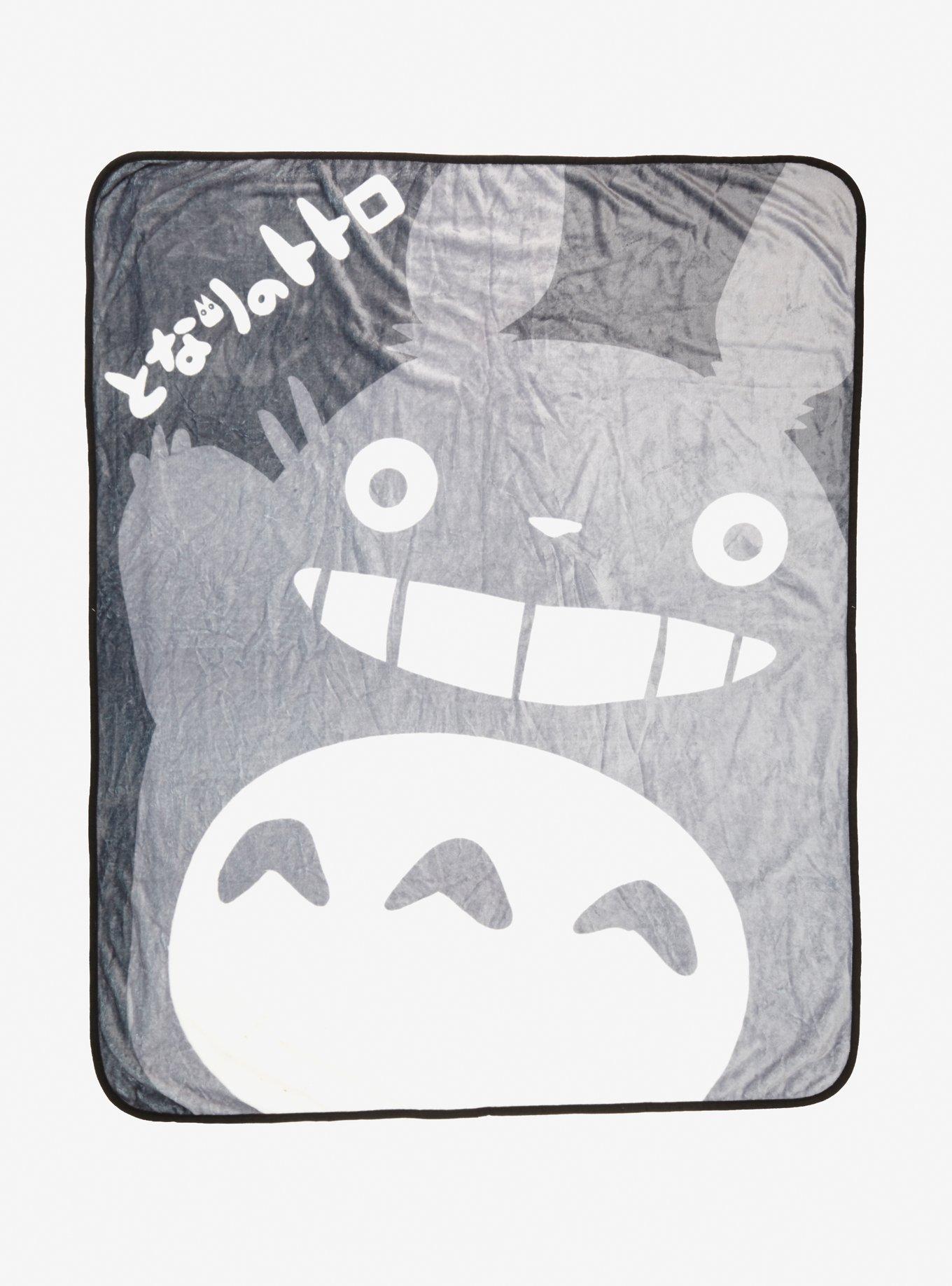 Studio Ghibli My Neighbor Totoro Smile Throw Blanket, , hi-res