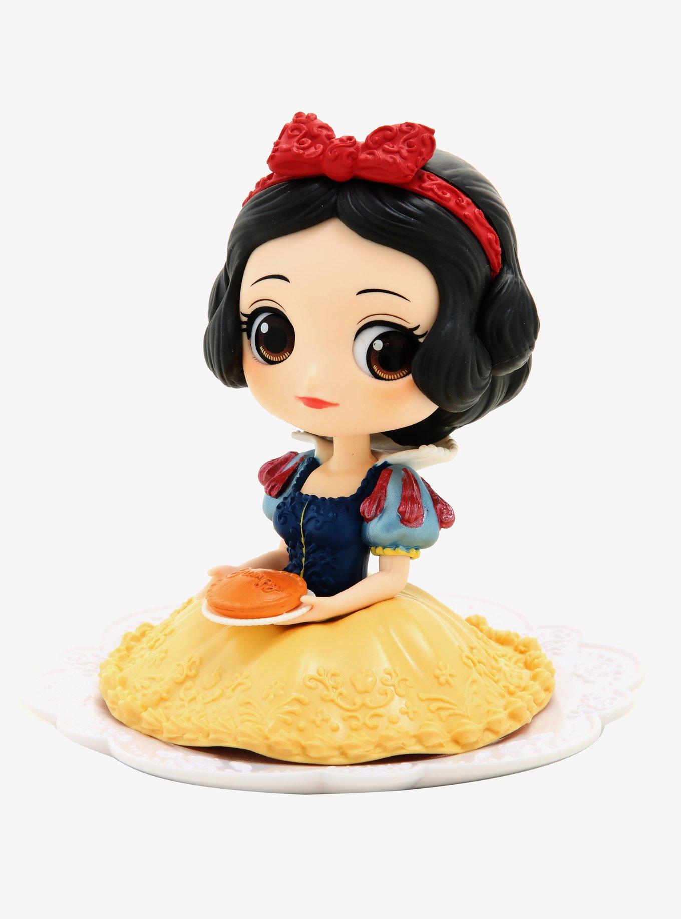 Banpresto Disney Snow White And The Seven Dwarfs Q Posket Sugirly Snow White (Normal Color Ver.) Figure, , hi-res