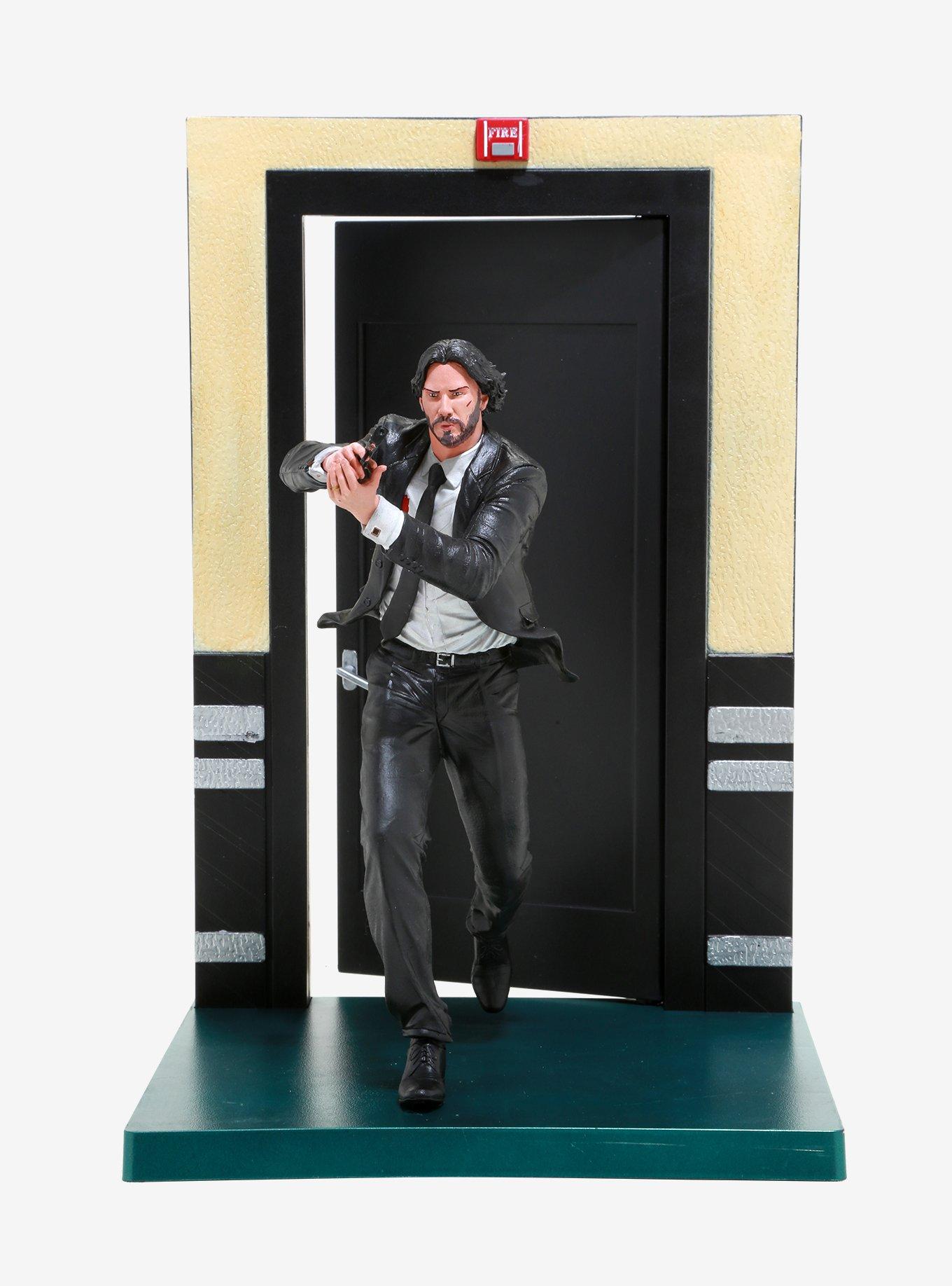 Diamond select John Wick II 23 cm Diorama Multicolor