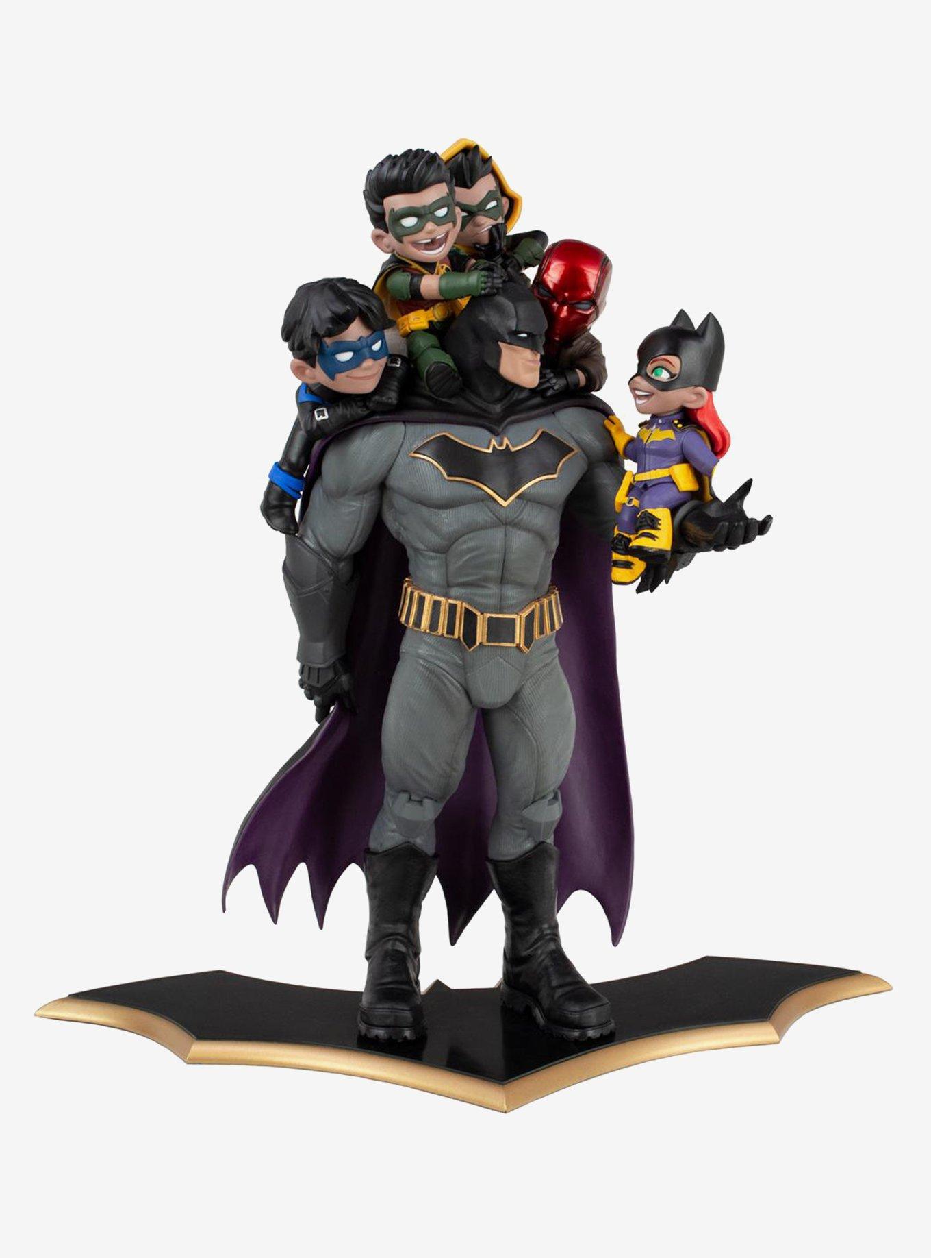 DC Comics Q-Master Batman Family Artist's Signature Edition Diorama, , hi-res