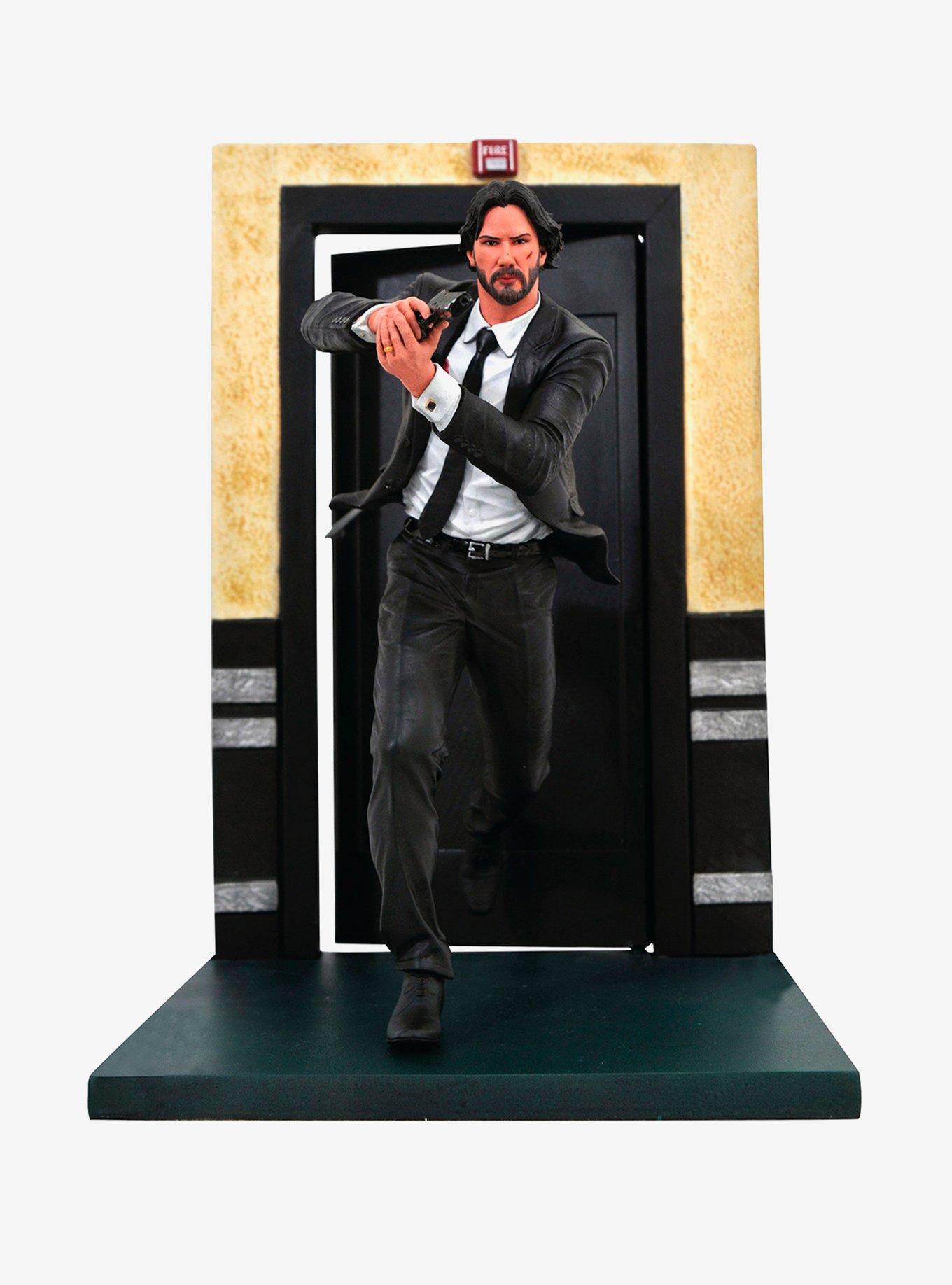John Wick Running Gallery Collectible Figure, , hi-res
