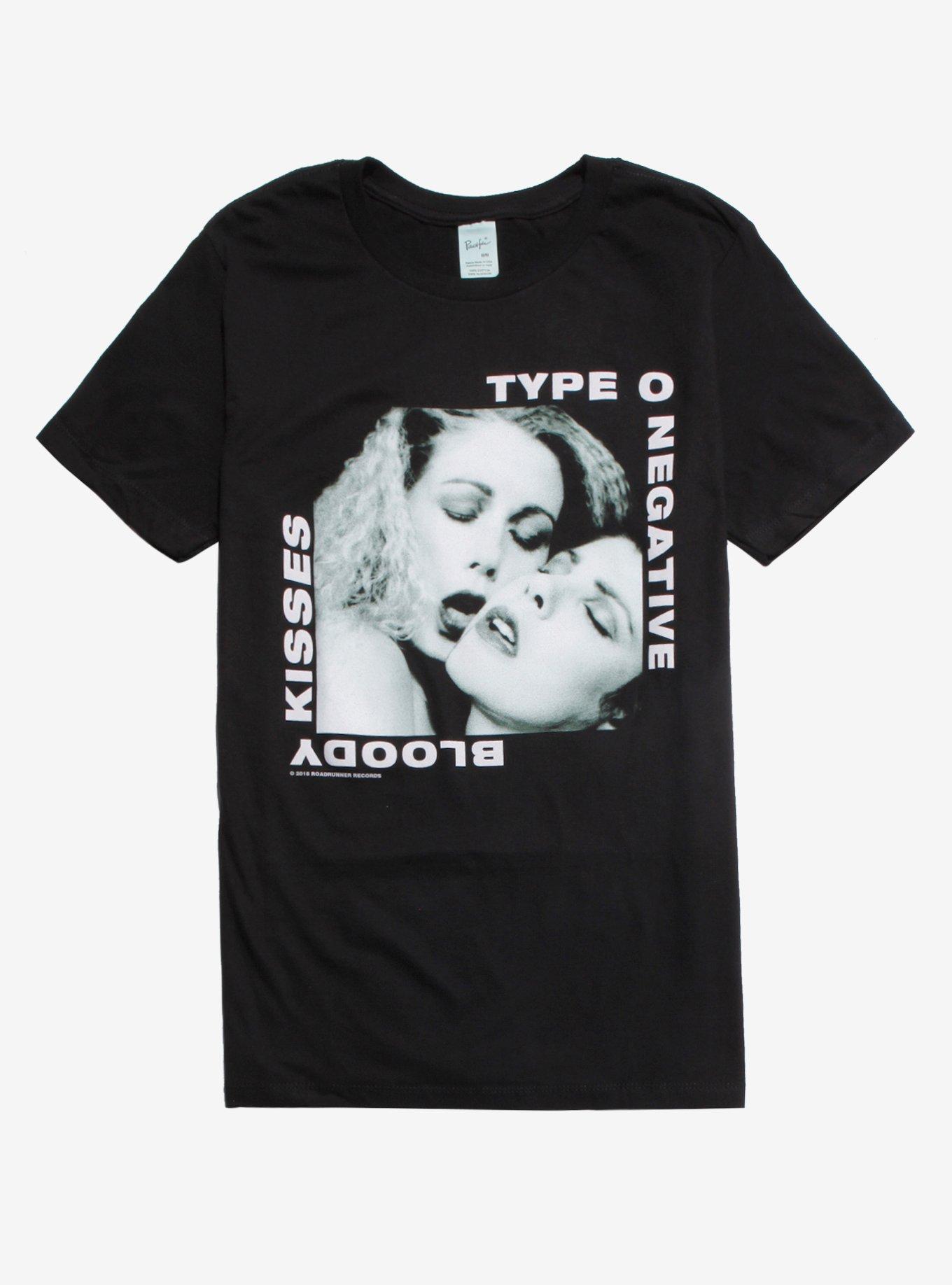 Bloody Kisses T-shirt Type O Negative Shirt Vintage Album Inspired 90's  Graphic Tee Gothic Metal, Fan Merch -  Canada