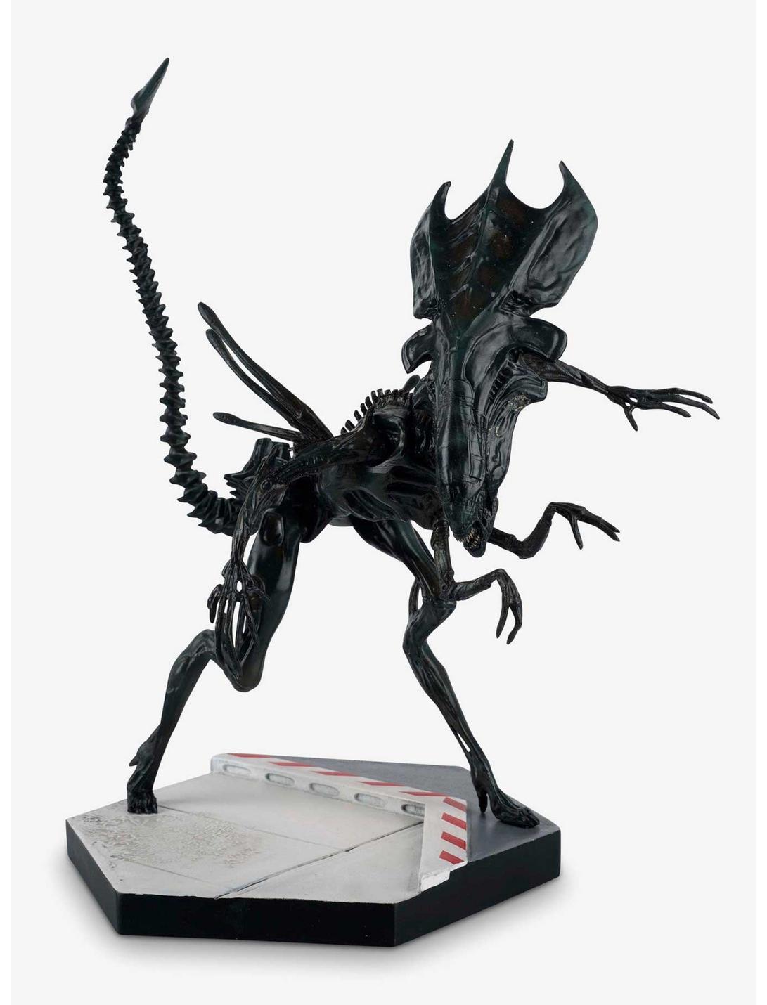 Eaglemoss Alien & Predator Figurine Collection Special Edition No. 4 Xenomorph Queen Figure, , hi-res