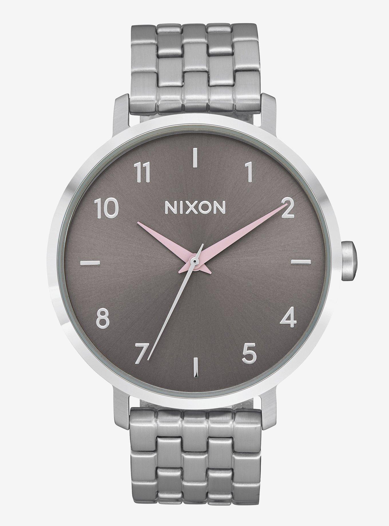 Nixon the arrow hotsell