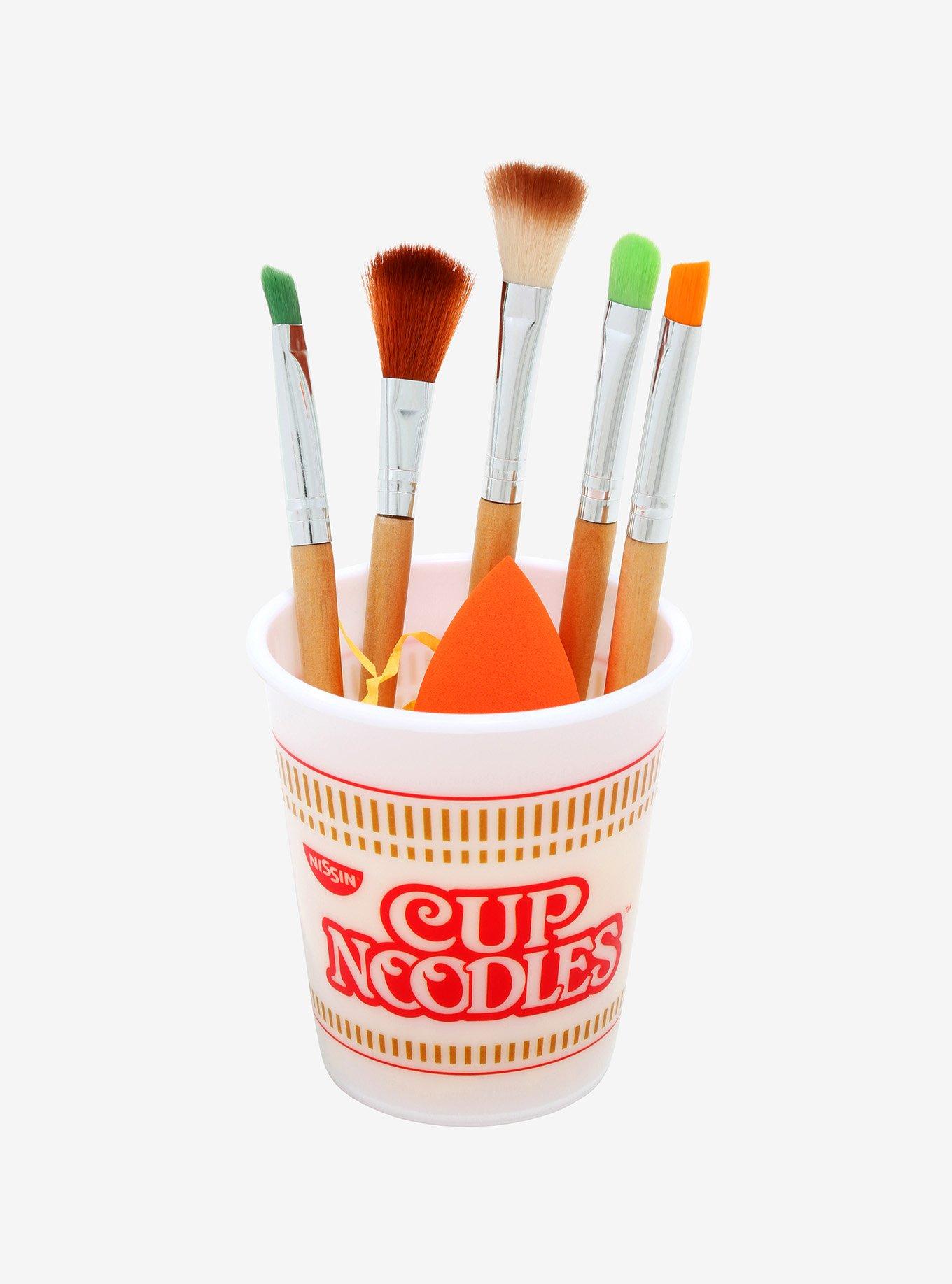 Nissin Cup Noodles Makeup Brush Set & Blending Sponge, , hi-res