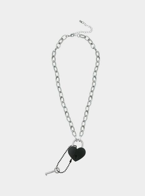 Black Heart Padlock Chain Necklace | Hot Topic