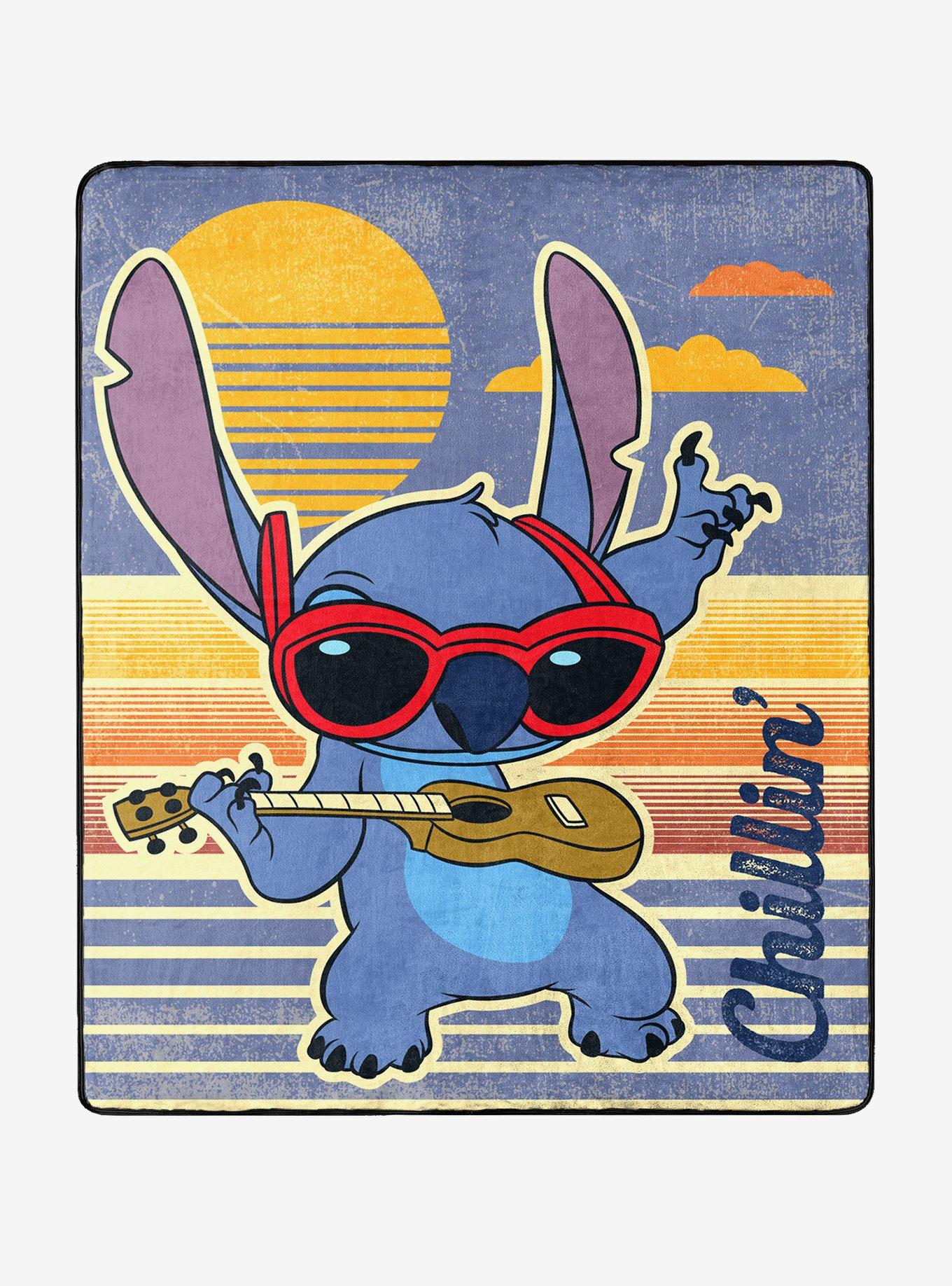 Disney Lilo & Stitch Chillin' Throw Blanket, , hi-res