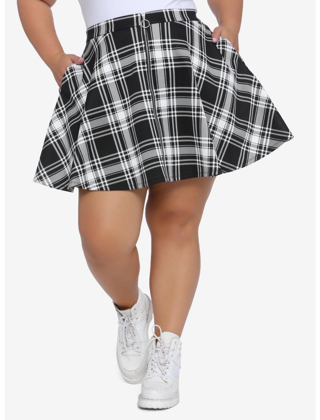 Black & White Plaid O-Ring Skater Skirt Plus Size, PLAID - BLACK, hi-res