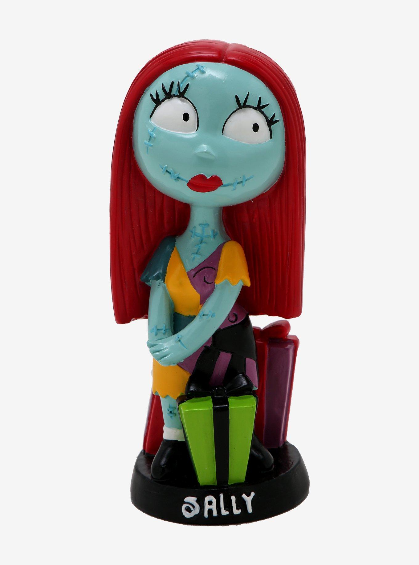 The Nightmare Before Christmas Sally Presents Figurine 