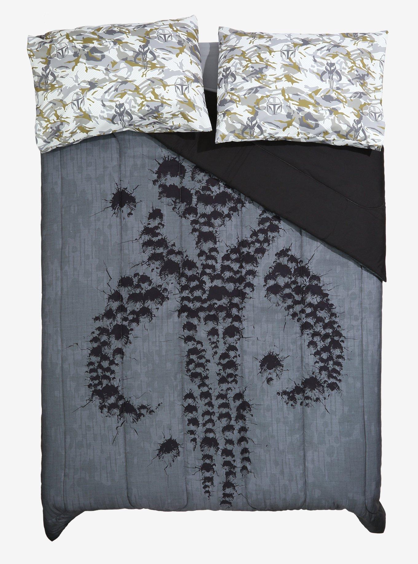 Star Wars The Mandalorian Mythosaur Skull Full/Queen Comforter, , hi-res