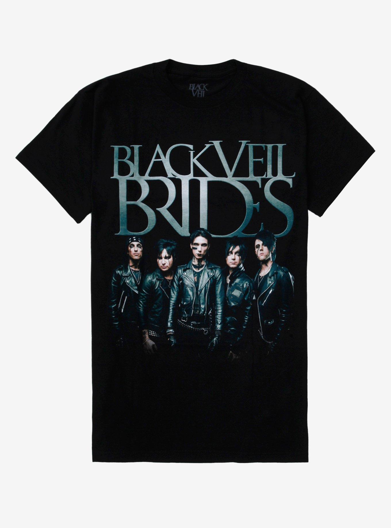 Black veil store brides shirt