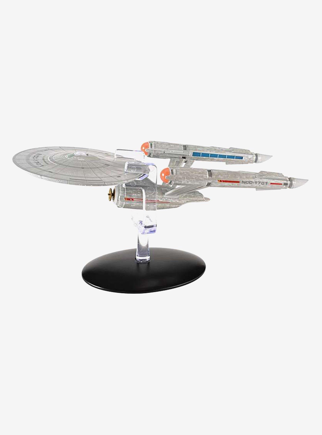 Star Trek USS Enterprise Model & Collectible 5 Figures