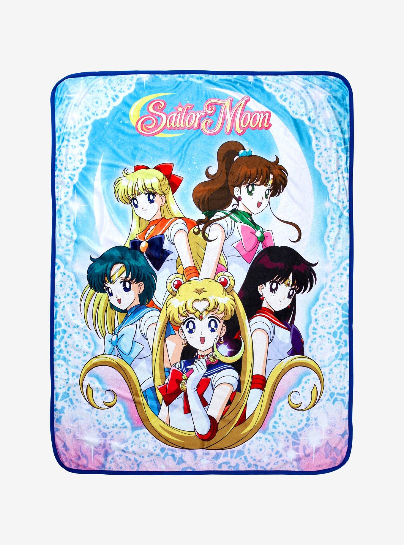 Sailor Moon Group Throw Blanket