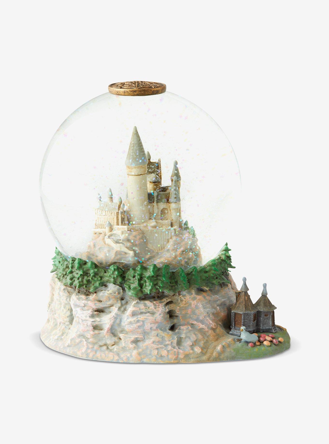 Harry Potter Hogwarts Castle Snow Globe