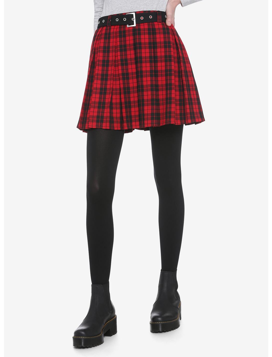 Red & Black Pleated Skirt With Grommet Belt, PLAID - RED, hi-res