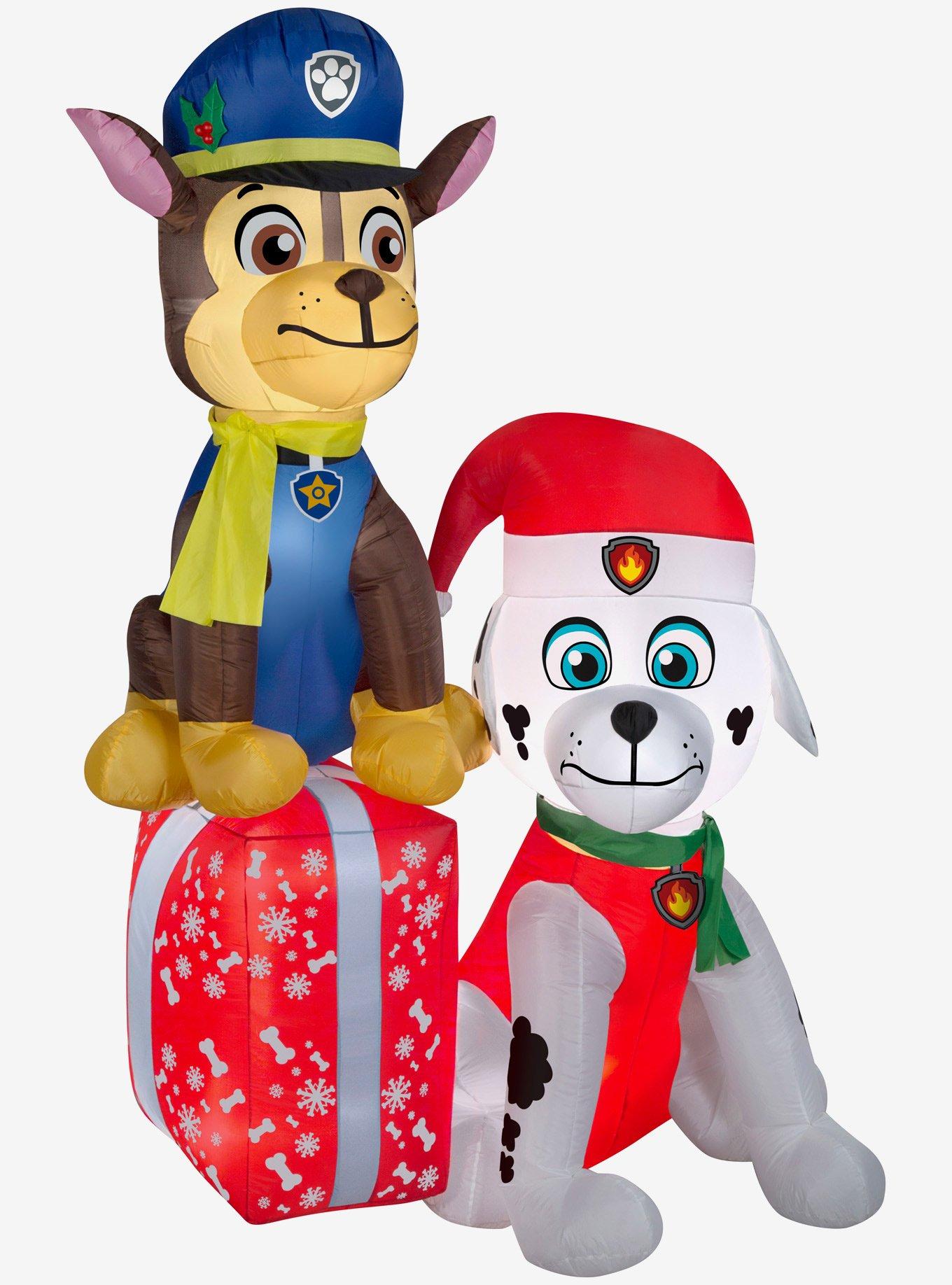 Nickelodeon Paw Patrol On Presents Scene Large Airblown, , hi-res