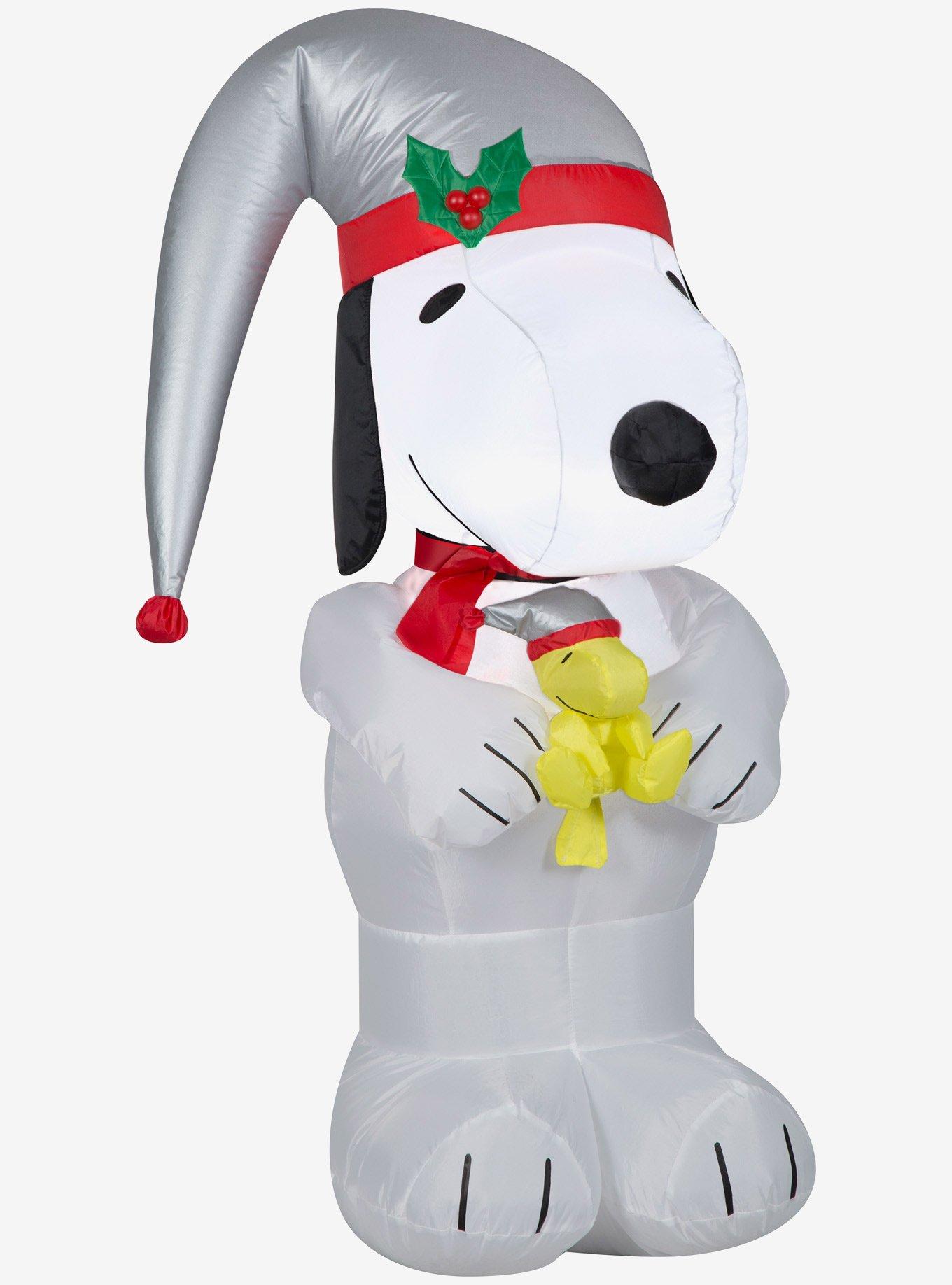 Peanuts Snoopy Snoopy Holding Woodstock Platinum Accents Small Airblown, , hi-res