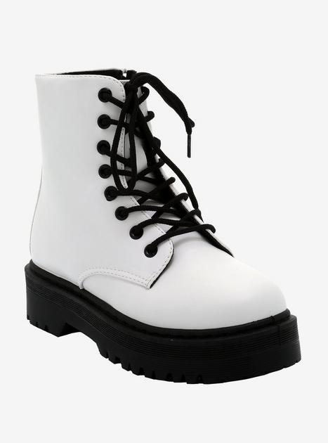 Hot topic store black combat boots