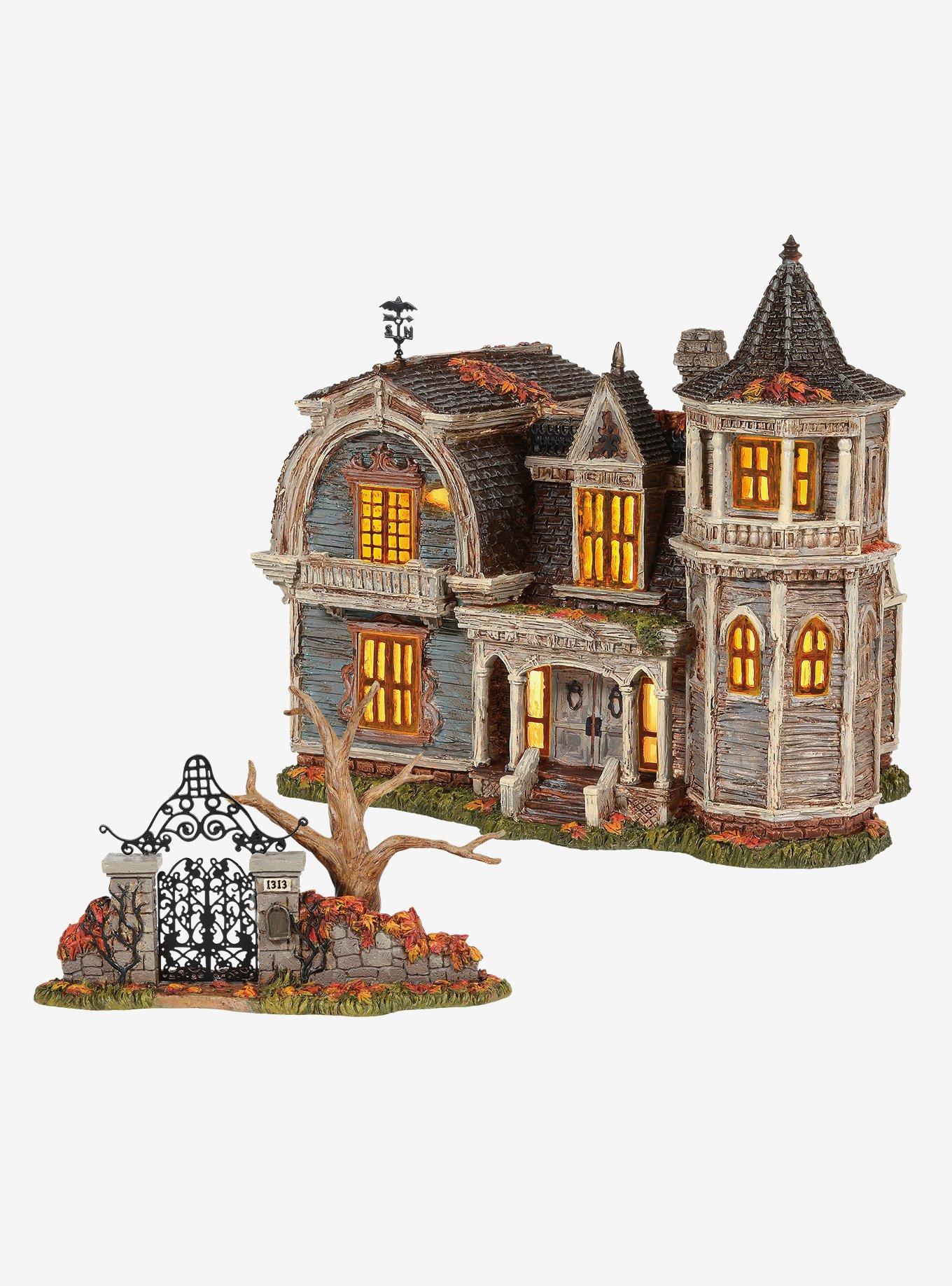 The Munsters Family 1313 Mockingbird Lane Figure, , hi-res