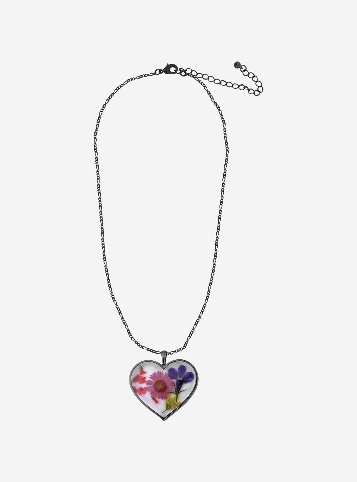 Dried Floral Heart Necklace | Hot Topic