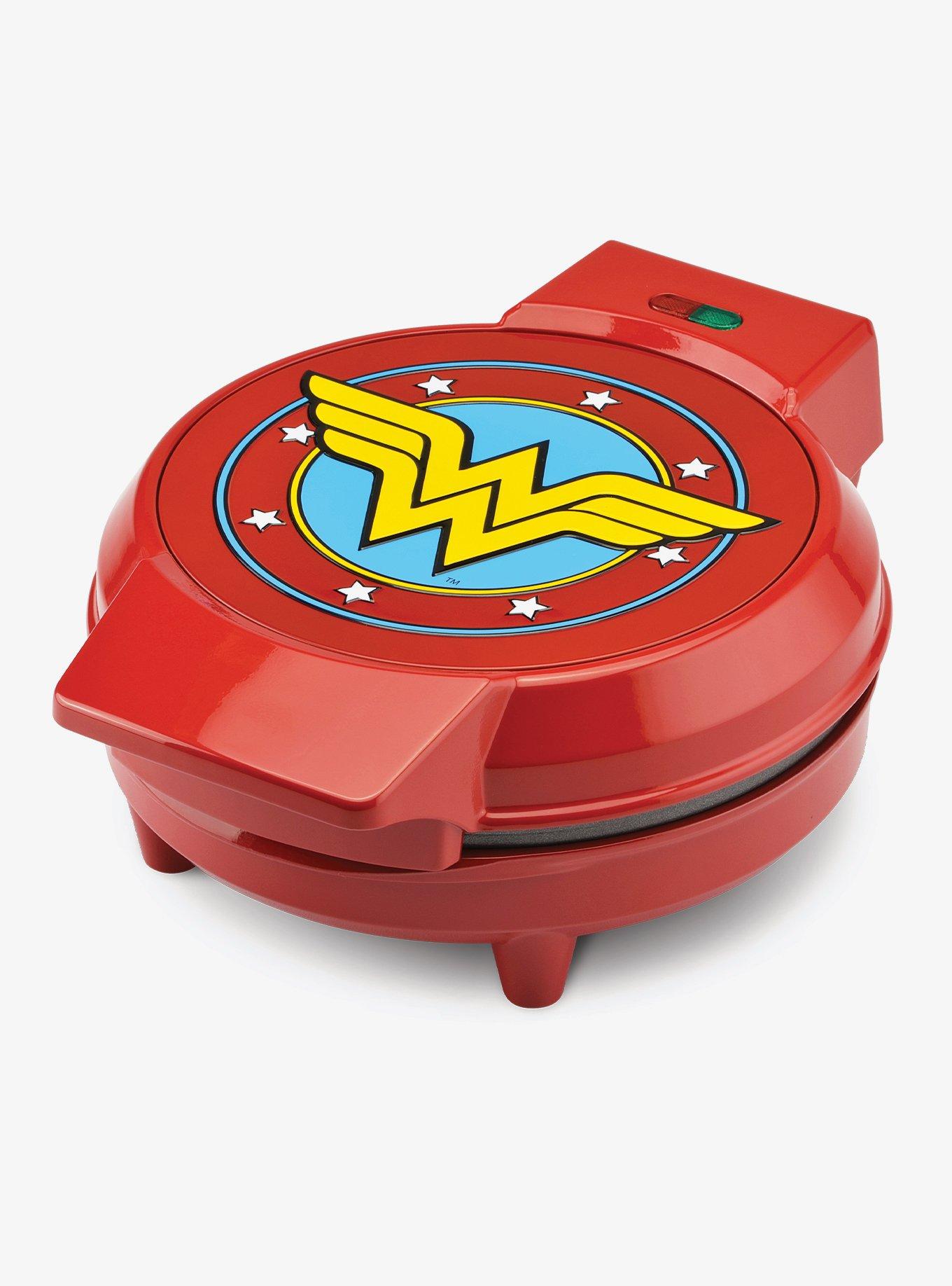DC Comics Wonder Woman Round Waffle Maker, , hi-res
