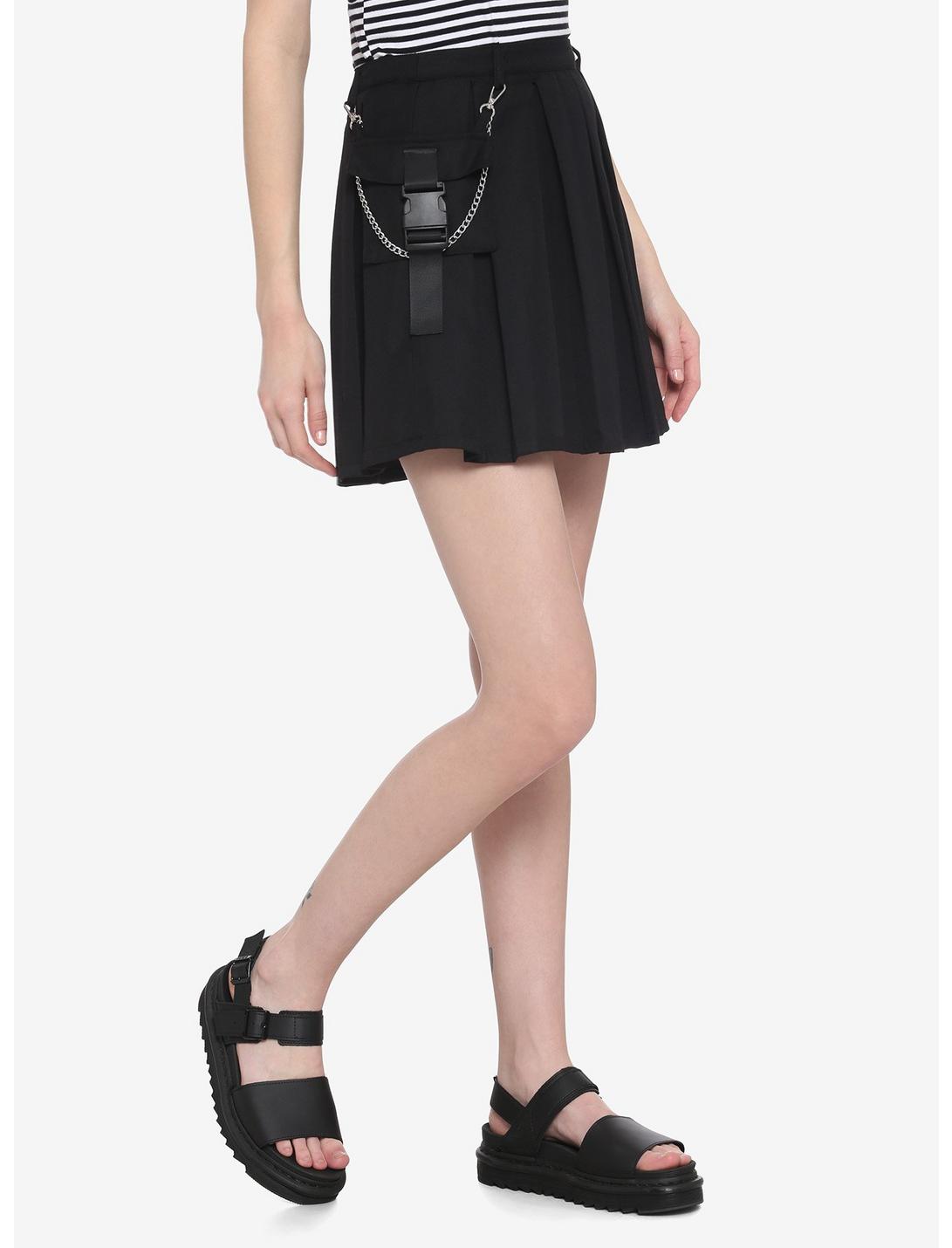 Black Cargo Pocket & Chain Pleated Skirt, BLACK, hi-res