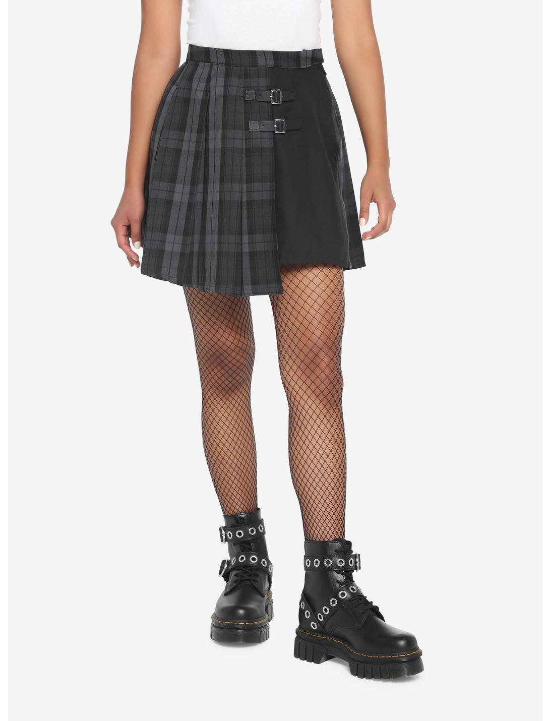 Black & Grey Plaid Buckle Asymmetrical Pleated Skirt, PLAID - GREY, hi-res