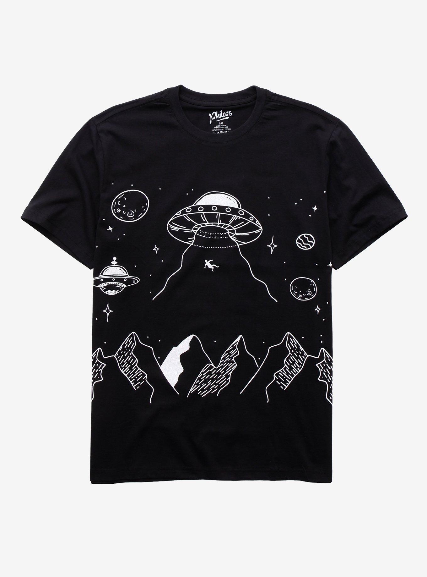 UFO Mountains Outline T-Shirt | Hot Topic