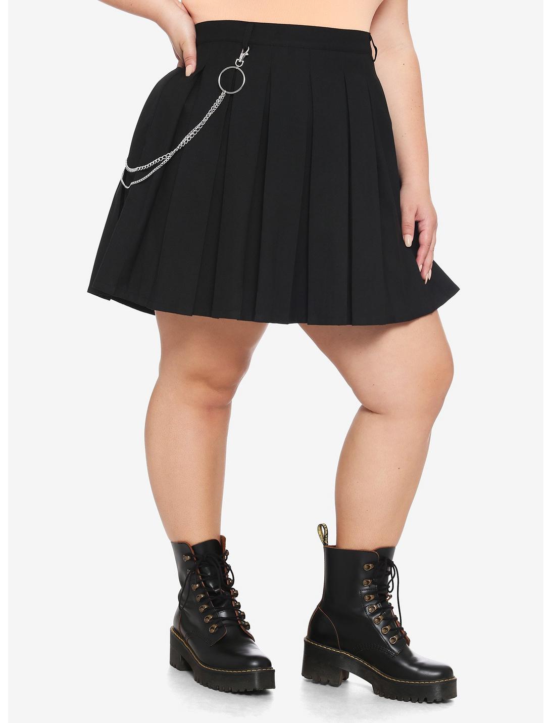 Black O-Ring Chain Pleated Skirt Plus Size, BLACK, hi-res