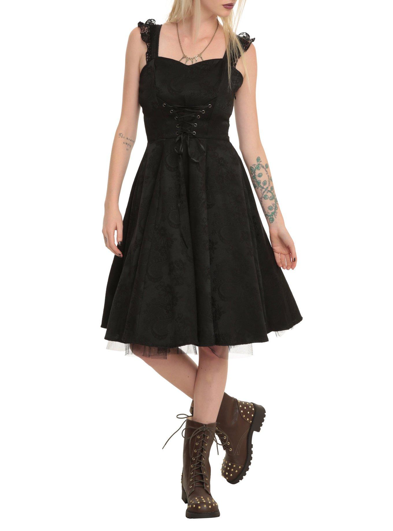 Hot topic 2025 black dress