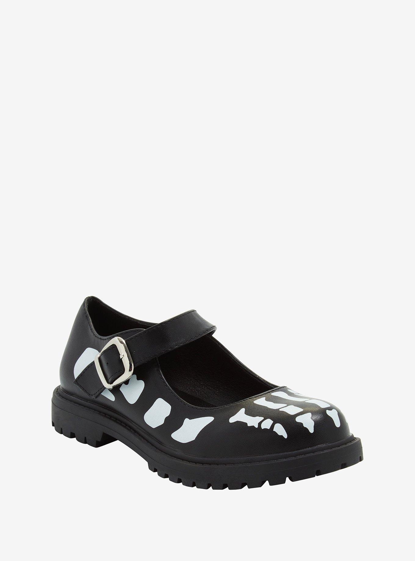 Hot topic store mary janes