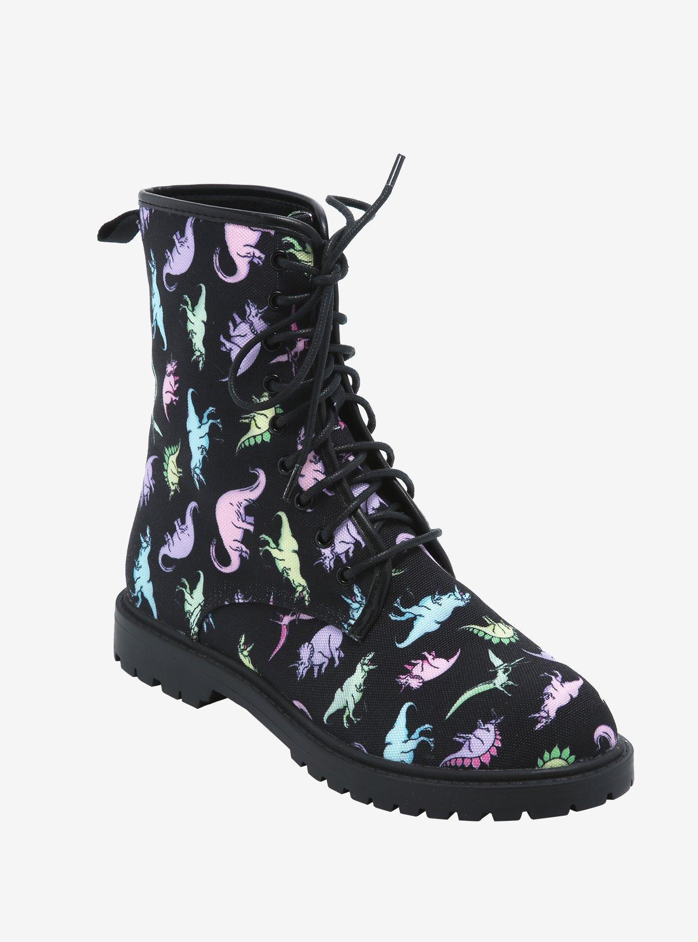 Hot topic combat clearance boots