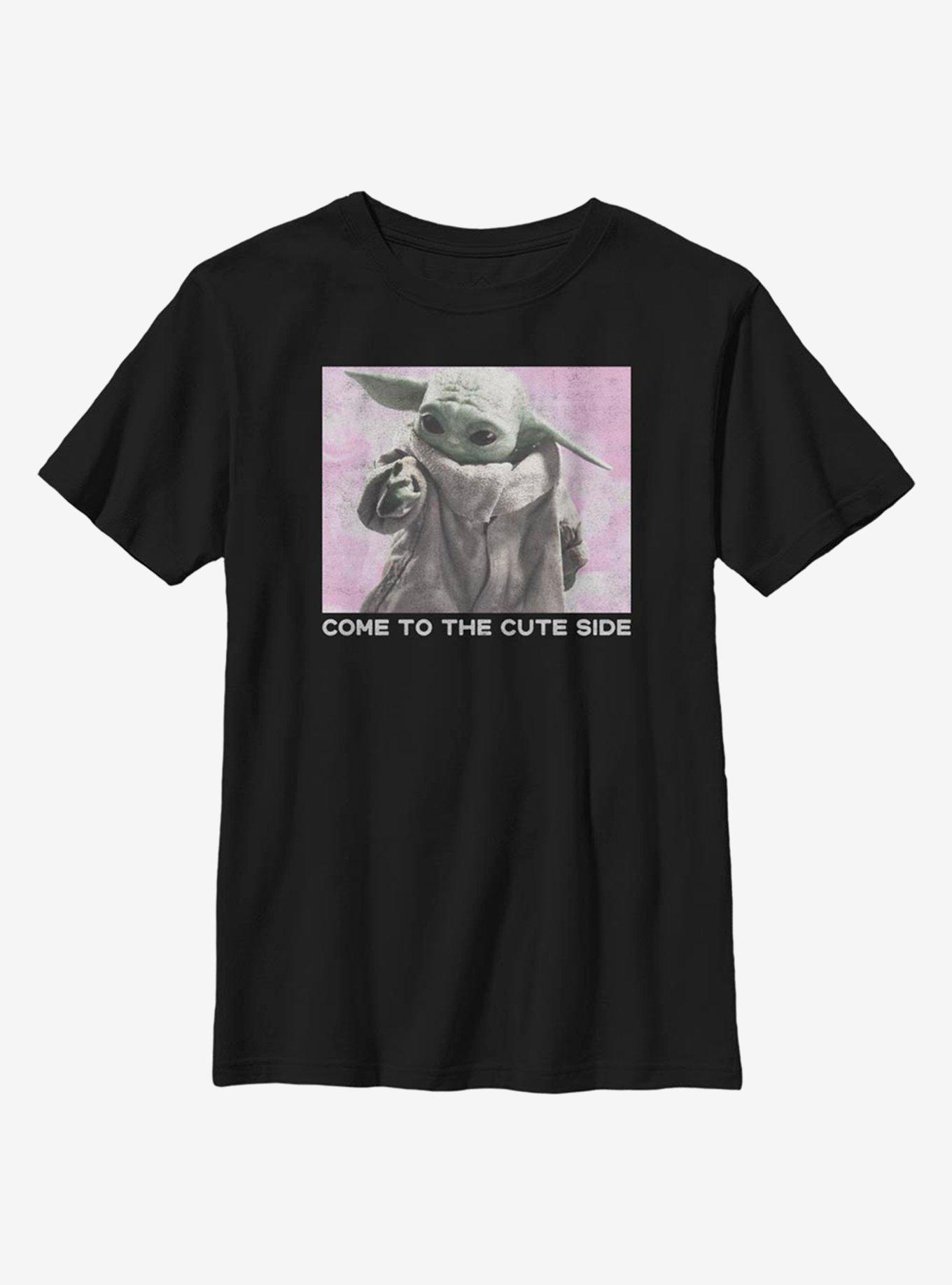 Star Wars The Mandalorian The Child Cute Side Reach Youth T-Shirt, , hi-res
