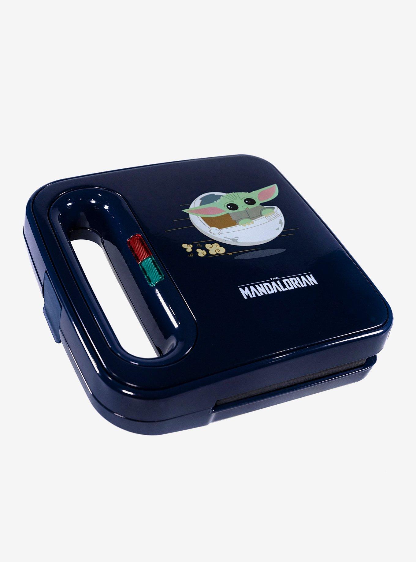 The Mandalorian Mini Waffle Maker – Star Wars: The Mandalorian