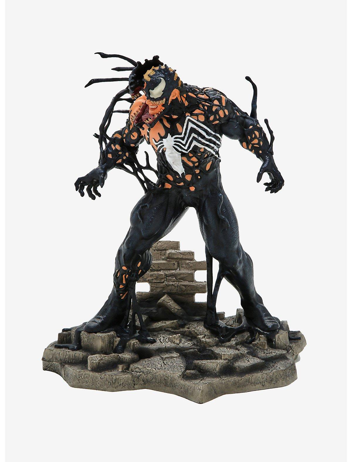 Marvel Venom Gallery Diorama Comic Venom Figure, , hi-res