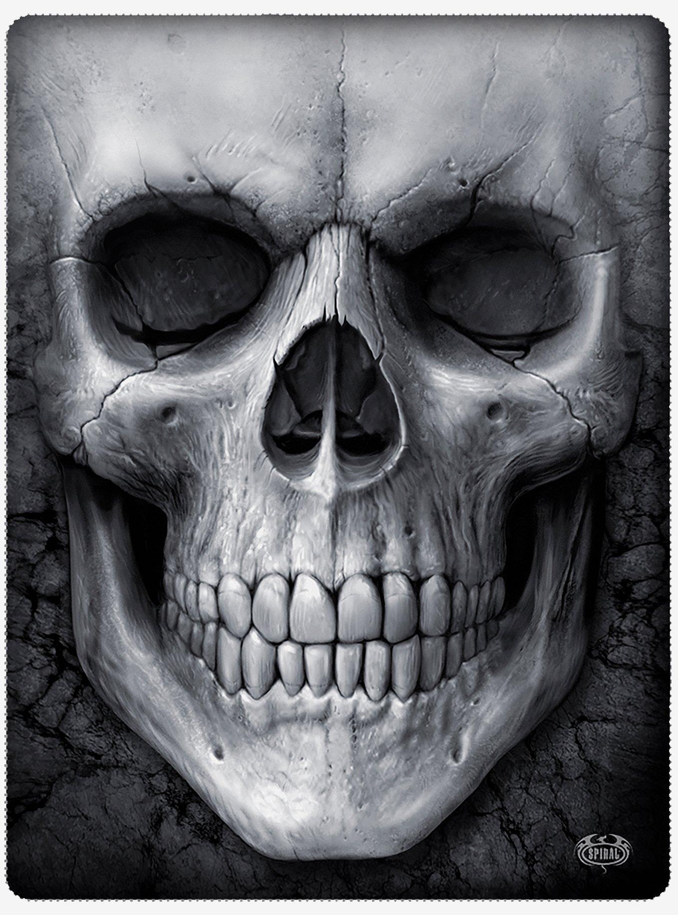 Solemn Skull Fleece Blanket Hot Topic